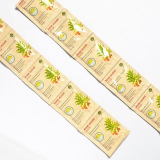 Mặt Nạ Tảo Biển Hoa Hồng Cleena