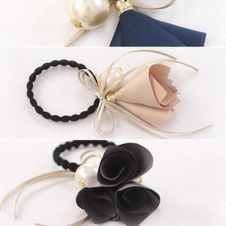 Cột tóc xinh đủ màu hoa đẹp