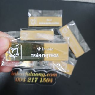 Nhận in bảng tên nhân viên theo yêu cầu In Bạch Dương