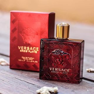 Versac đỏ.