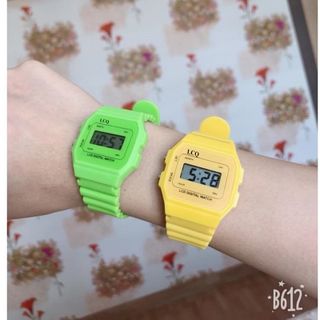 Sỉ . Đồng hồ điện tử cho người lớn hoặc trẻ em đều được. Rất dễ phối đồ. Giá sỉ 25k.