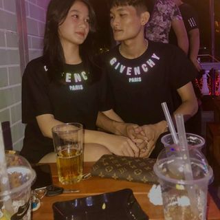 Áo thun nam nữ in chữ phát sáng 7 màu vòng cổ siêu hot