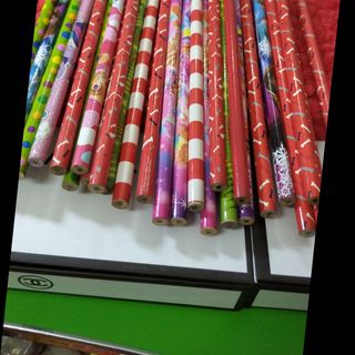 Bút chì chuốc. Mua 10 bút tặng 2 đồ chuốc.Mua 100 bút chì tặng 30 chuốc nhé