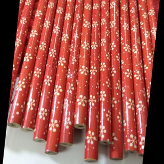 Bút chì chuốc. Mua 10 bút tặng 2 đồ chuốc