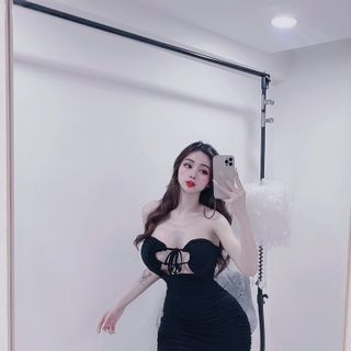 Đầm body dây cột ngực