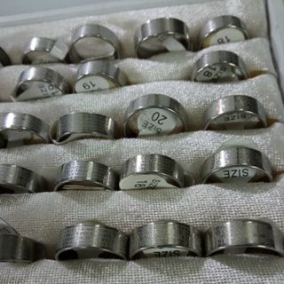 Nhẫn đủ size nhẫn inox