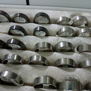 Nhẫn đủ size nhẫn inox
