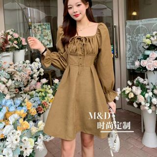 Đầm xòe kiểu dây ngực