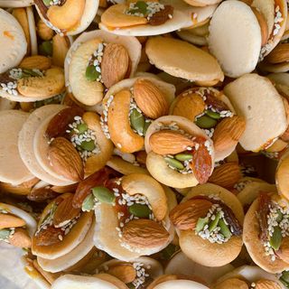 Ko lo tăng cân với bánh HẠT ĐIỀU NGŨ CỐC