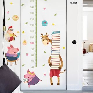Decal Dán Tường Đo Chiều Cao Hươu Và Heo