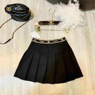 Váy xếp ly hàng QC