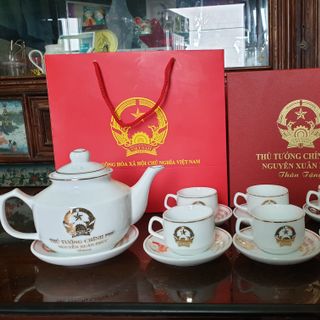 Bộ ấm chén/tách trà Bát Tràng in logo dáng KHONGKONG vẽ vàng kim 24k