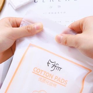 Bông tẩy trang 3 lớp FM Cotton Pads 222 miếng nội địa Trung
