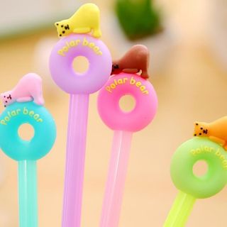 Bút mực nước mực màu tím