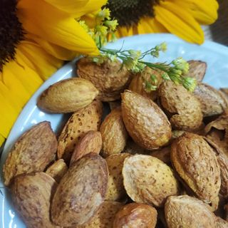 Hạt hạnh nhân gói 1kg