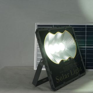 Đèn pha Roiled PC300W thiết kế mới