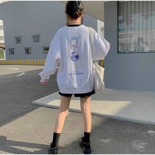 Áo sweater in quả cầu và chú gấu bao đẹp