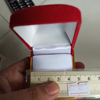 Hộp nhẫn vuông nhung giá sỉ