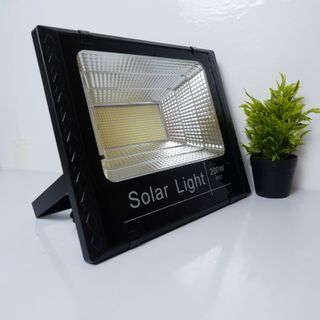 ĐÈN PHA LED NLMT KHÔNG TỐN ĐIỆN 200W