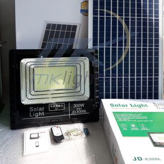 ĐÈN PHA NĂNG LƯỢNG MẶT TRỜI 300W JINDIAN JD8300L