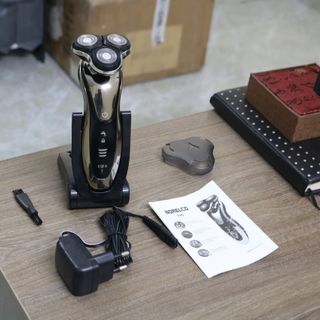Máy cạo râu Norelco T90