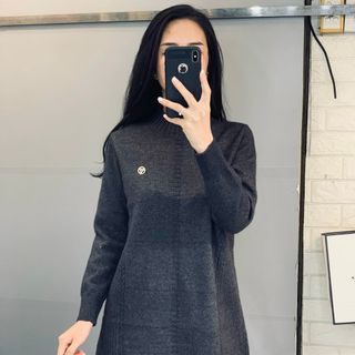 Áo len thân dài kèm tag