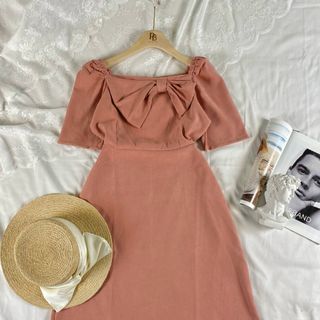 Đầm nơ ngực hàng Quảng Châu