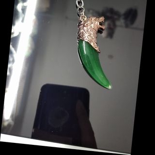 Móc khóa nanh mẫu mới