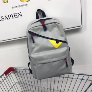 Balô lớn đựng vừa a4 nhé đẹp lắm