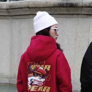 Mẫu hoodie nỉ bông 𝗧𝗿𝗮̂𝘂 𝗩𝗮̀𝗻𝗴 𝗡𝗲𝘄 𝗬𝗲𝗮𝗿