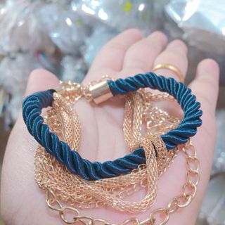 Lắc tay cute