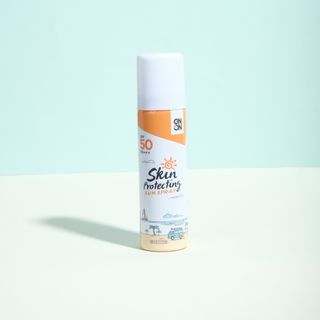 Xịt Chống Nắng Không Màu SPF50 PA+++ Bảo Vệ Làn Da Khỏi Tia UV