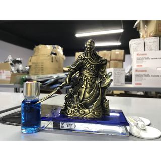 Tượng Quan Vũ cầm đao trang trí bàn làm việc
