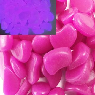 Đá dạ quang phát sáng trong đêm