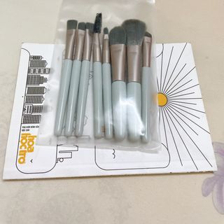 Bộ cọ trang điểm xinh 8 cây