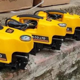 Máy rửa xe Sakura . Máy rửa xe mini