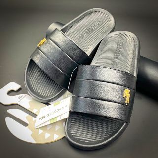 Dép cá sấu thêu