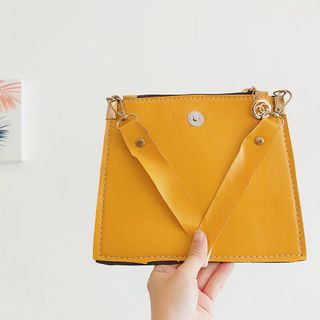 TÚI ĐEO CHÉO ĐEO VAI MÀU VÀNG ĐƠN GIẢN ĐẸP MẮT GIÁ SỈ