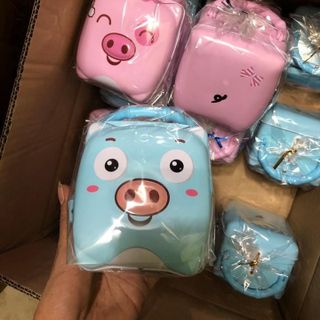 Két mini hình lợn