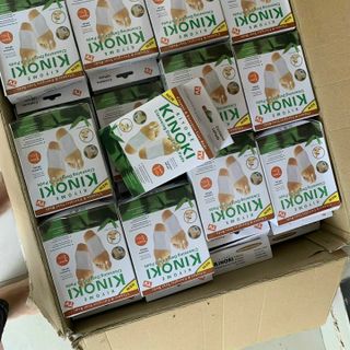 MIẾNG DÁN THẢI ĐỘC CHÂN ( hộp 20 miếng )
