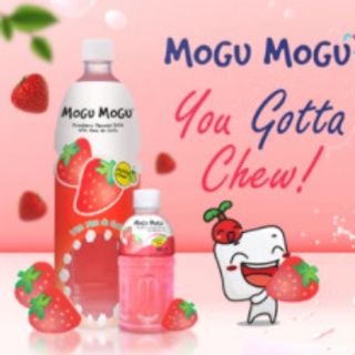 Nước uống Mogu Mogu vị dâu với thạch dừa 320ml