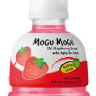 Nước uống Mogu Mogu vị dâu với thạch dừa 320ml