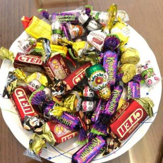 KẸO NGA KDV SÔCÔLA MIX VỊ Sỉ 80k gói 500g