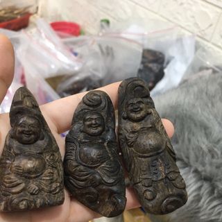 Mặt dây chuyền Trầm Hương size 30 X 45 mm