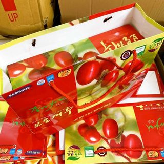 Táo đỏ Hàn quốc Samsung hộp quà loại 1kg