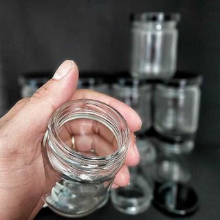 Hũ đựng yến chưng thủy tinh 100ML mẫu trụ tròn - nắp thiếc đen - Hũ đựng gia vị đẹp - Hũ làm sữa chua - đựng tổ yến, mật ong, dầu dừa, sữa ong chúa, thực phẩm, mỹ phẩm