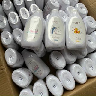 Sữa tắm Yoeeyloves siêu hót