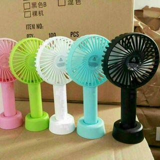 Quạt tích điện mini