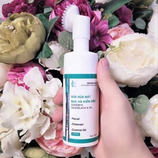 Rửa rửa mặt Hàn Quốc Dr. Lacir