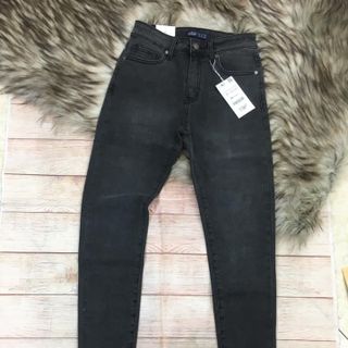 Quần Jean Skinny